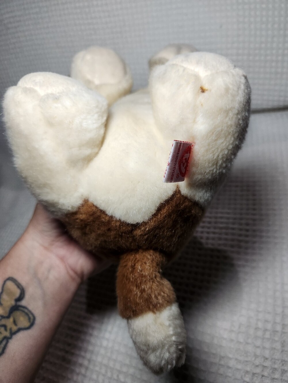 Ty Beanie Buddy Tracker the Basset Hound plush toy - Picture 13 of 15